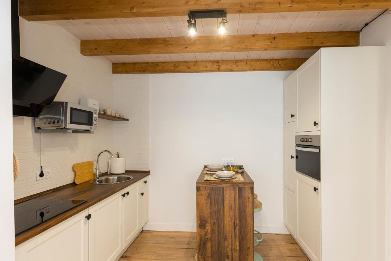 Apartamentos Gurugu Ribadeo Exterior photo