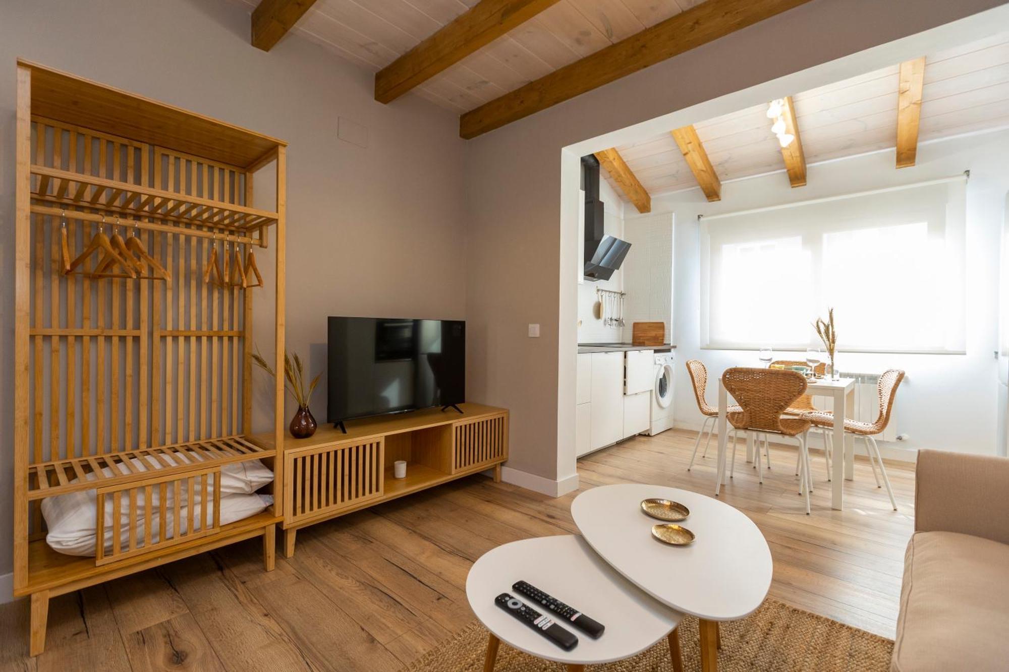 Apartamentos Gurugu Ribadeo Exterior photo